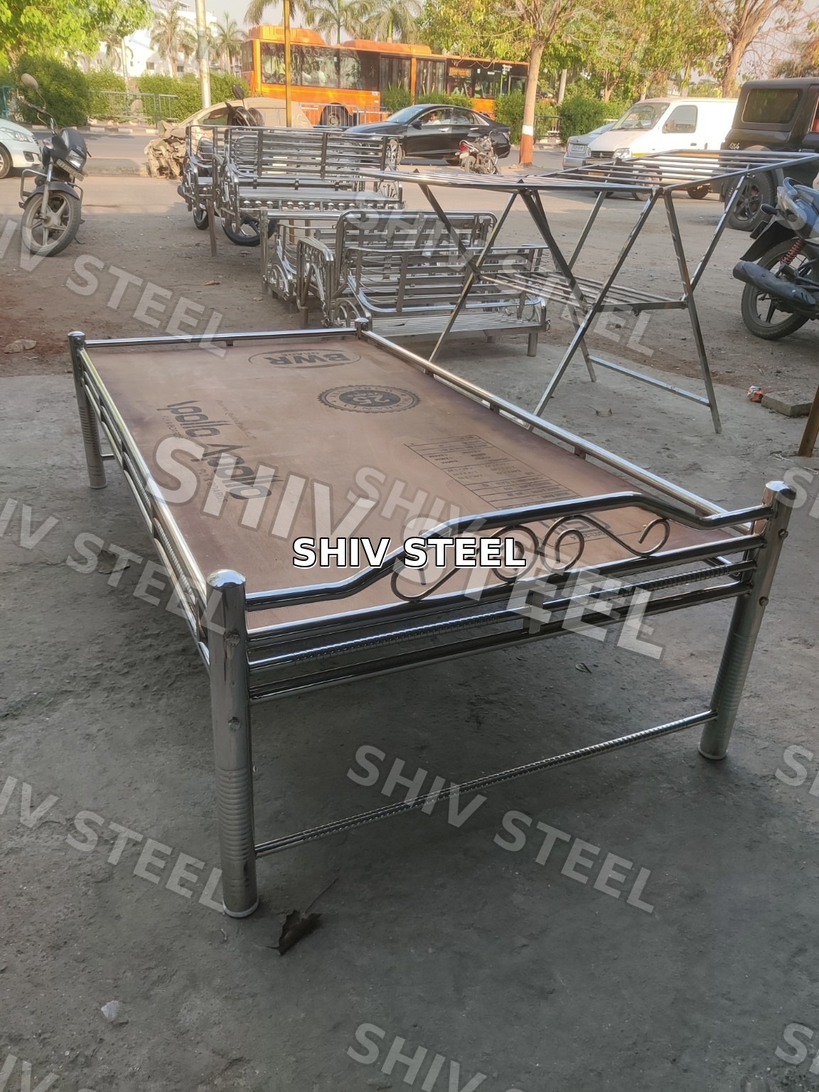 Shiv Steel Setti and Bed 1